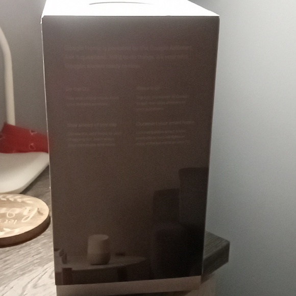 Home Voice -activated speaker by Google - Picture 3 of 7